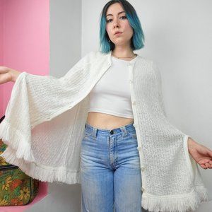 Vintage 70s Arista White Knit Fringe Cape / Poncho